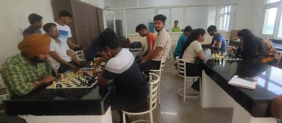 https://www.davuniversity.org/images/files/2021/agro/chess-2.jpg